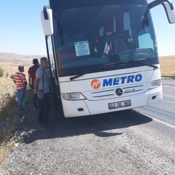 Metro Turizm Metro Firmasına Ait Otobüsün Tekerleği Patladı