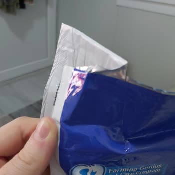 Petlebi Önceden Açılıp Tekrar Paketlenmiş Mama