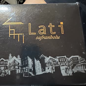 Lati Lokum'dan Kurtçuk Çıkması