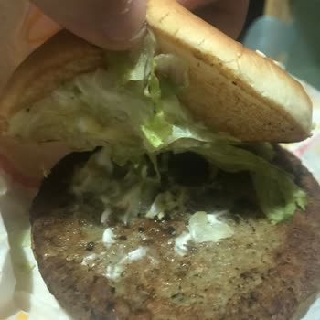 McDonald's Hamburger İçeriği Yanlış