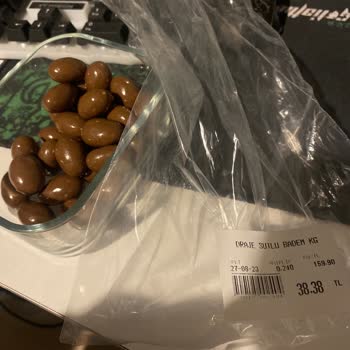 Maksul Kuruyemiş Draje Sütlü Badem Bayat Ve Tadı Farklı