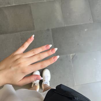 Beauty Seher Ergün 4 Günde Atan Protez Tırnaklarım