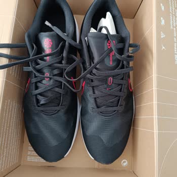 Nike Sipariş Gelmedi İkinci Sipariş Defolu Geldi