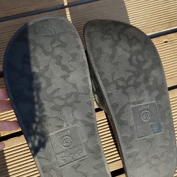 Carrefour SA'dan Alınan Twiggy Terlik Ayağımdayken Küçüldü