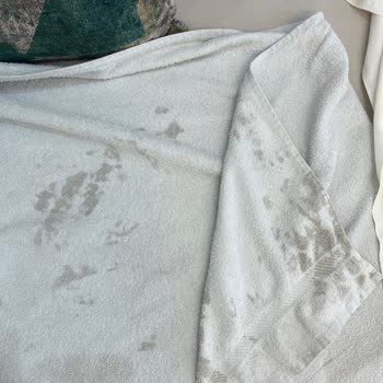 Beko Çamaşır Makinesi Yağ Ve Pas Lekesi Bırakıyor