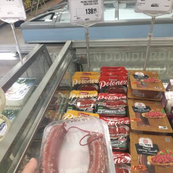 Migros Küflü Sucuk Satışı