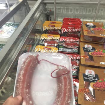 Migros Küflü Sucuk Satışı