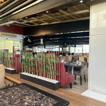 Terasım Cafe Elemanlar Dedikodu Yapıyorlar