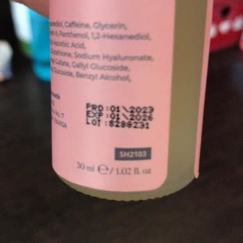 S'he Vec Göz Serumum 1 Ay Sonra Bozuldu.