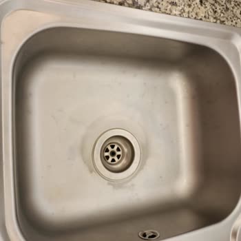 Teka Üründeki Çıkmayan Leke Her Şeyi Denedim Fakat O Bölüm Renk Attı