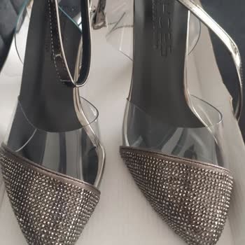 Hepsimoda.com.tr Ayakkabının İkisi De Sağ