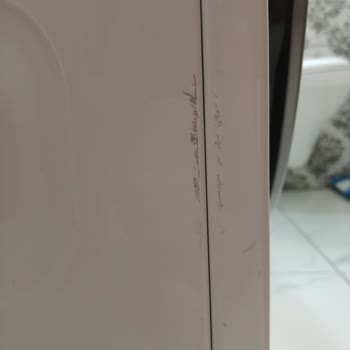 Beko Ç. Makinem Servisten Çizik Ve Paslı Halde Geldi