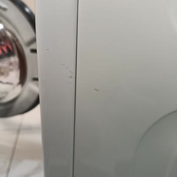 Beko Ç. Makinem Servisten Çizik Ve Paslı Halde Geldi