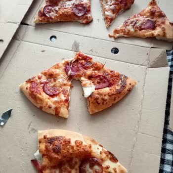 Pizza Hut Yanlış Ürün Gönderimi