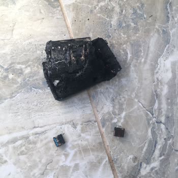 Anker Powercore Select 10000mah Powerbank Ev İçinde Patlayıp Yandı!