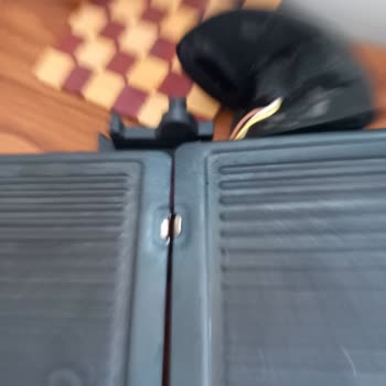 Karaca Markasının Arkasında Durmuyor