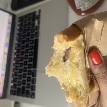 Getir Yemek Siparişimden Böcek Çıktı Konuyla Kimse İlgilenmiyor!