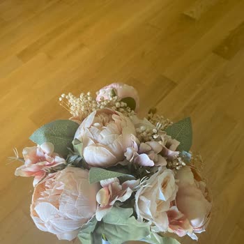 Gelinbuketi_masterflorist Çiçek Siparişiyle İlgili Sorun