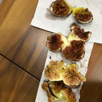 Carrefour SA Manav Bölümünde Çürük Ürün Satışı