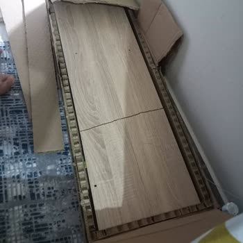 Vivense Vestiyer Kırık Ve Eksik Geldi