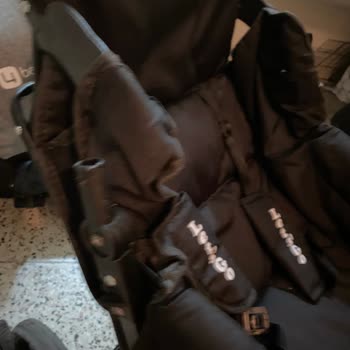 4 Baby Bebek Arabası Kullanım Esnasında Kırıldı