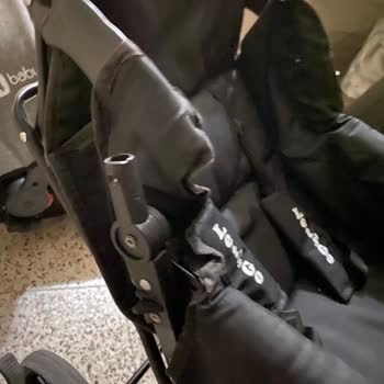 4 Baby Bebek Arabası Kullanım Esnasında Kırıldı