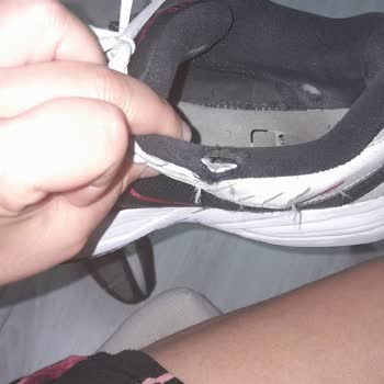 Nike Mağazasından Aldığım Spor Ayakkabıda Deforme Ve Yırtılma