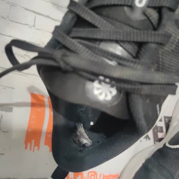 In Street Kusurlu Ayakkabıyı Kabul Etmiyor