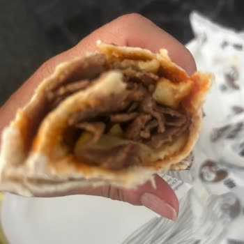 Usta Dönerci İzmir West Park'tan Gelen Dürüm!