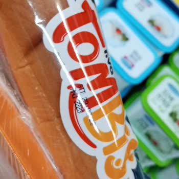 BİM'de Satılan Küflü Sandviçler