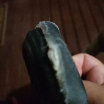 LC Waikiki Deniz Ayakkabısı Yırtıldı