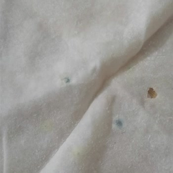 İlgisiz Migros Küflü Yufka