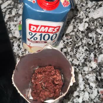 Dimes Gıda Meyve Suyu Kutusundan İsimlendirilmiş Zor Bir Şey Çıktı