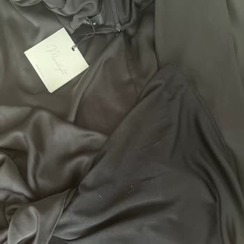 Manuka Üretim Hatası Ürünü İade Alıp Tekrardan Satışa Çıkartıyor