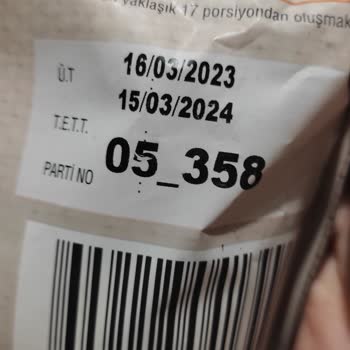 A101 Burch Yulaf Ezmesinden Siyah Plastik Parça Çıktı