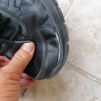 Üreticiden Kaynaklı Skechers Marka Üründeki Kusur