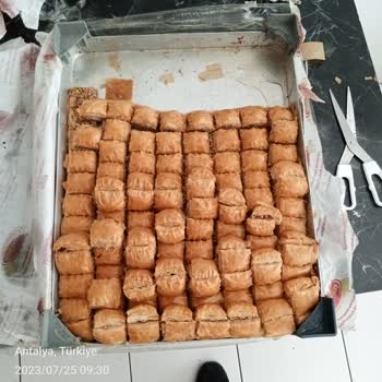 Baklavacı Şemsettin Astor Firması Gelen Tatlılar Hepsi Bozuldu