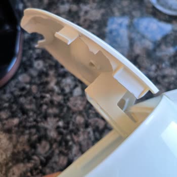 Sinbo Plastik Çürümüş, Plastik İçiyoruz