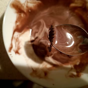 Rusty Metal Piece Found in Algida Carte Dor Ice Cream