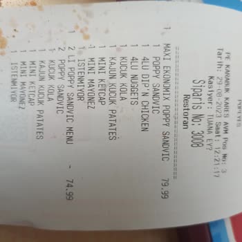 Popeyes Bayat Ekmek İle Ürün Hazırlıyor
