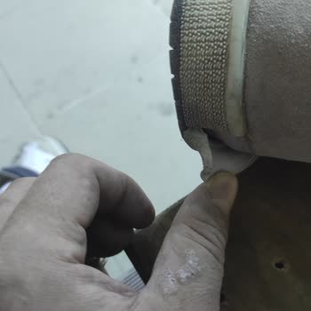 Slazenger Spor Ayakkabısının Tabanında Yarılma