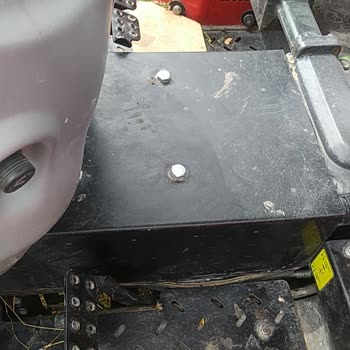 Erkunt Traktör Traktörüm Arızalandı Hiç Kimse İlgilenmiyor