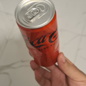 Coca-Cola Kapalı Kutu Kola İçi Boş Çıktı