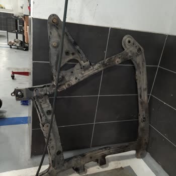 Zurich Sigorta Müşterileri İle Dalga Geçiyor.