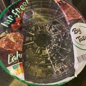 Şok Marketler Lahmacun By Taze Satılmasın