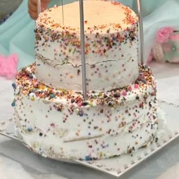 Nur Pastaneleri Sipariş Ettiğim Pasta Ekşimişti