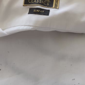 Altınyıldız Pantolonun Bel Kısmındaki Lastiğin Gömleğe Yapışması