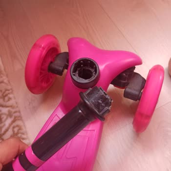 Rookie Bisiklet & Scooter BİM'den Aldığım Scooter'in Bağlantı Yeri Kırıldı, Yedek Parça Bulamıyorum