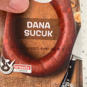 Pınar Et ve Süt Sucuğun Paketten Bozuk Şekilde Çıkması