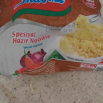 İndomie Spesiyal Hazır Noodle Kurtlar Çıktı